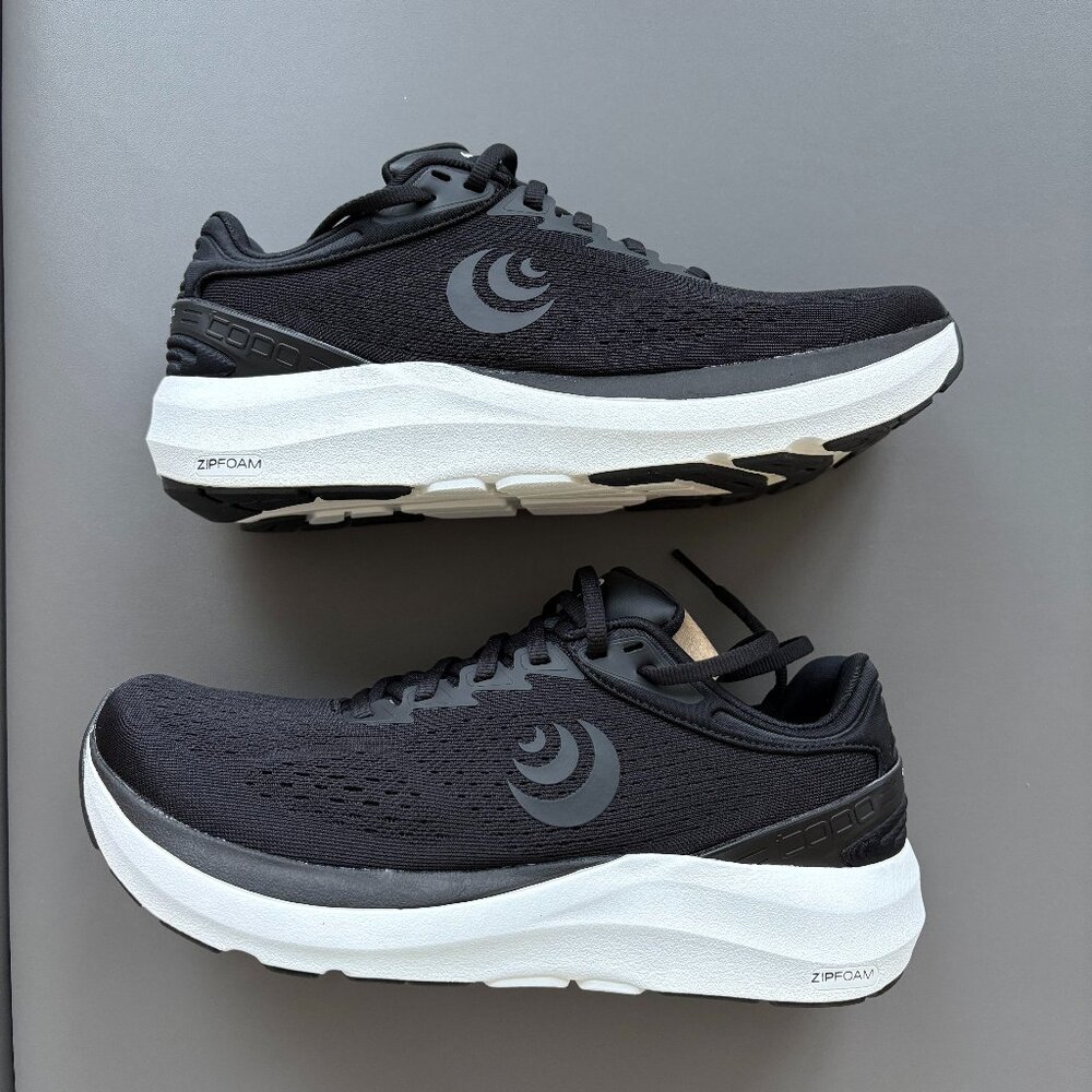 Topo Athletic Women's Phantom 3